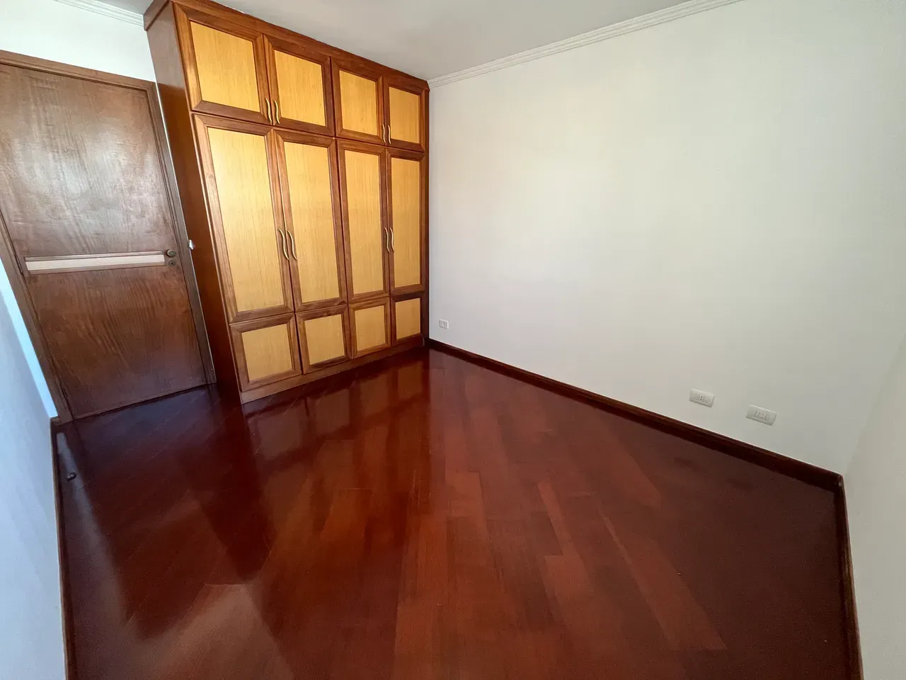 3-bedroom apartment with 3 bathrooms and 2 parking — photo 6