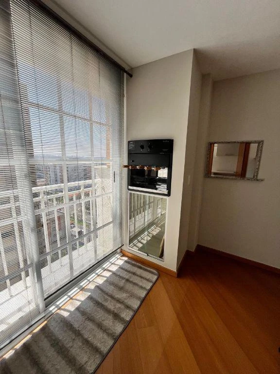 Bathtub in a 3-bedroom apartment, 145 m² — photo 26