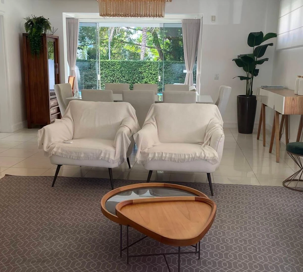 Home office in a 4-bedroom house, 320 m² — photo 9
