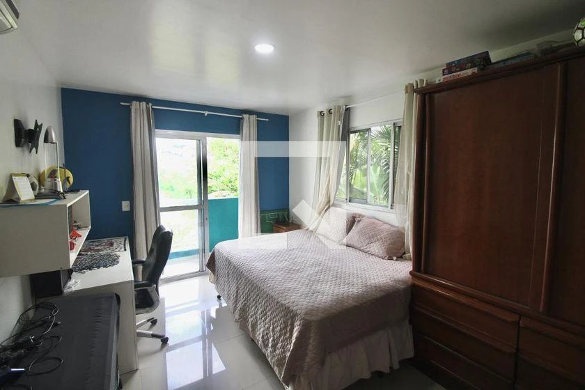Casa para aluguel com 4 quartos e 340 m² — photo 2