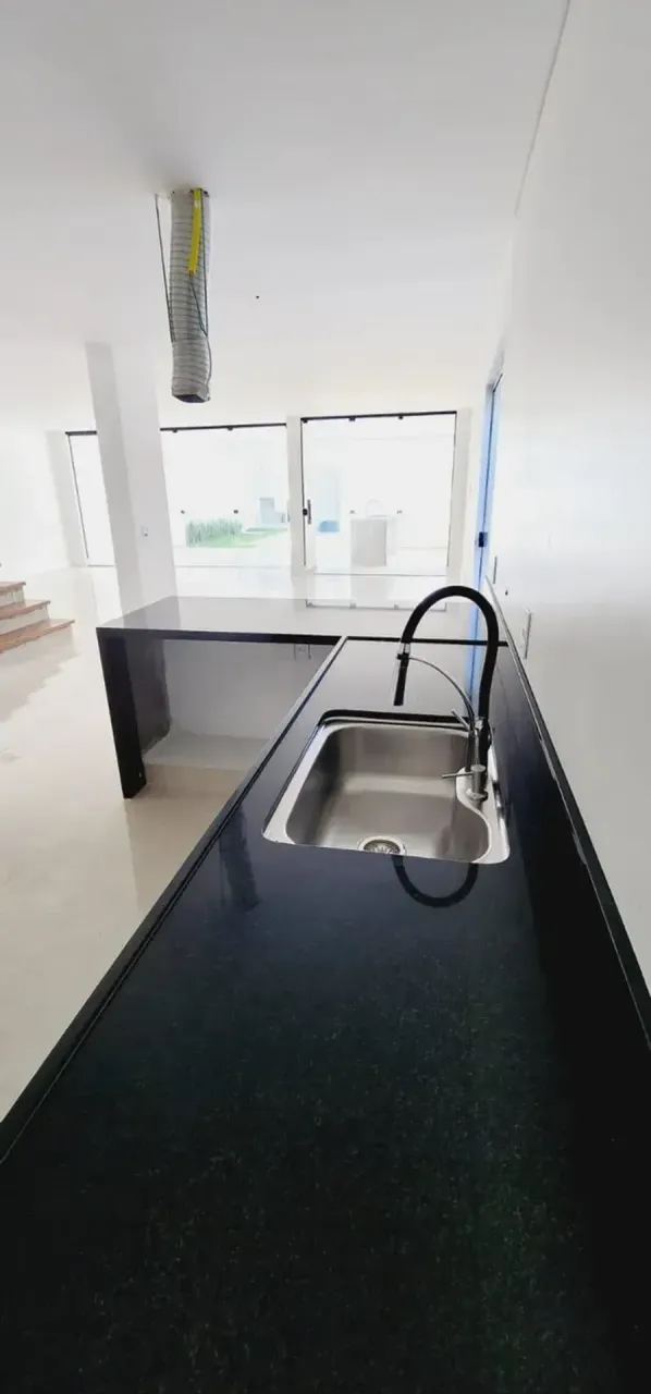 Unfurnished house with an open kitchen and 4 bedrooms — photo 2