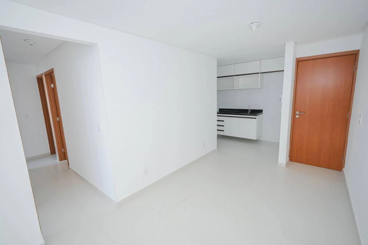 Apartamento de 3 quartos em condomínio com piscina