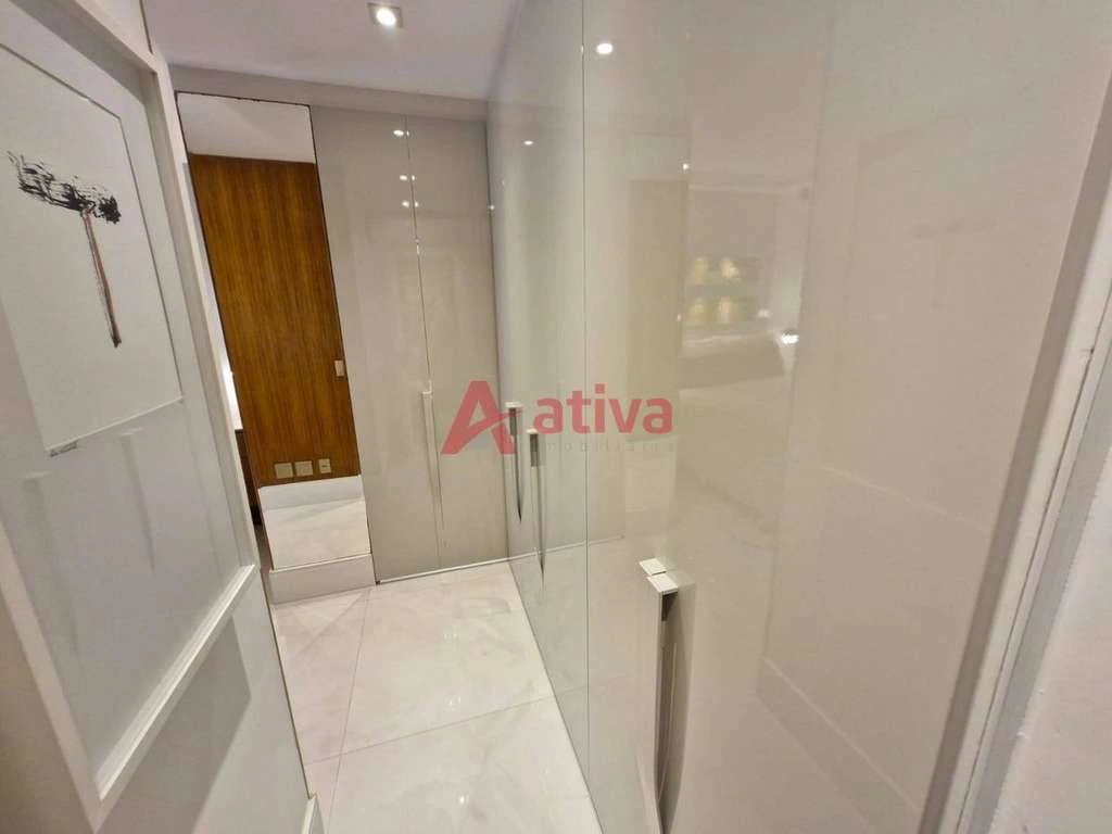 Furnished 131 m² apartment with 3 bedrooms and glass balcony — photo 10