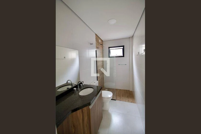 3-bedroom house with floor-to-ceiling windows — photo 28