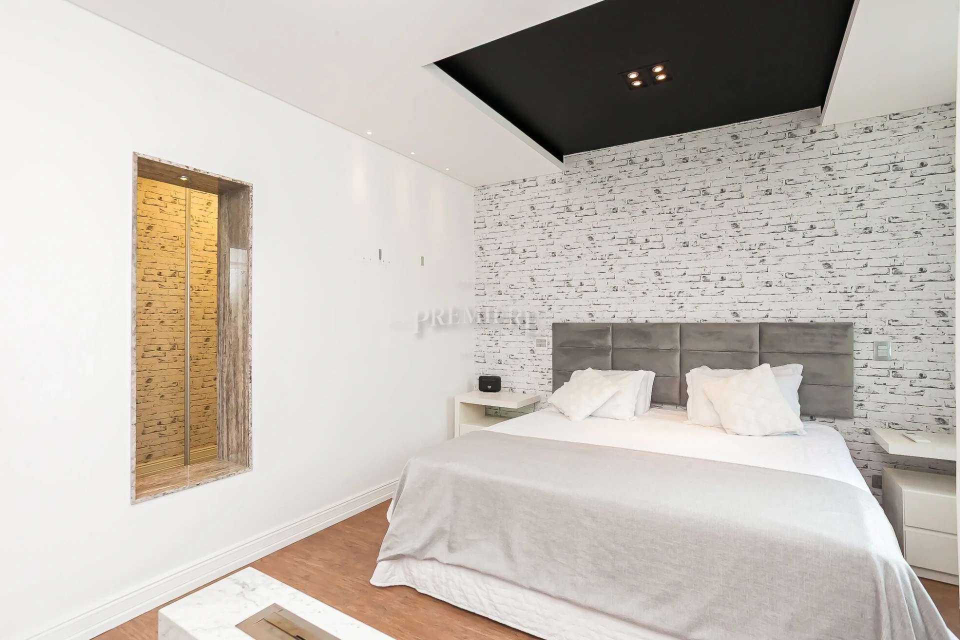 112 m² apartment with a bathtub and floor-to-ceiling windows — photo 16
