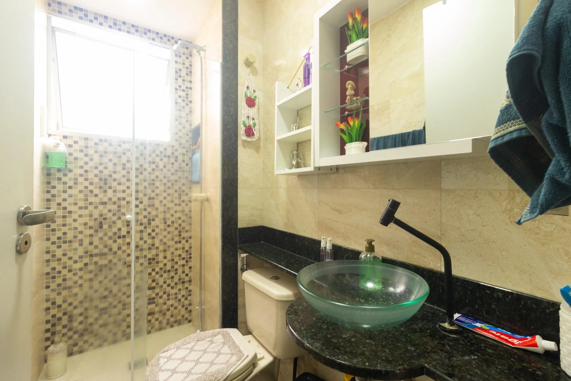 Furnished 2-bedroom apartment with 1 bathroom and parking — photo 36