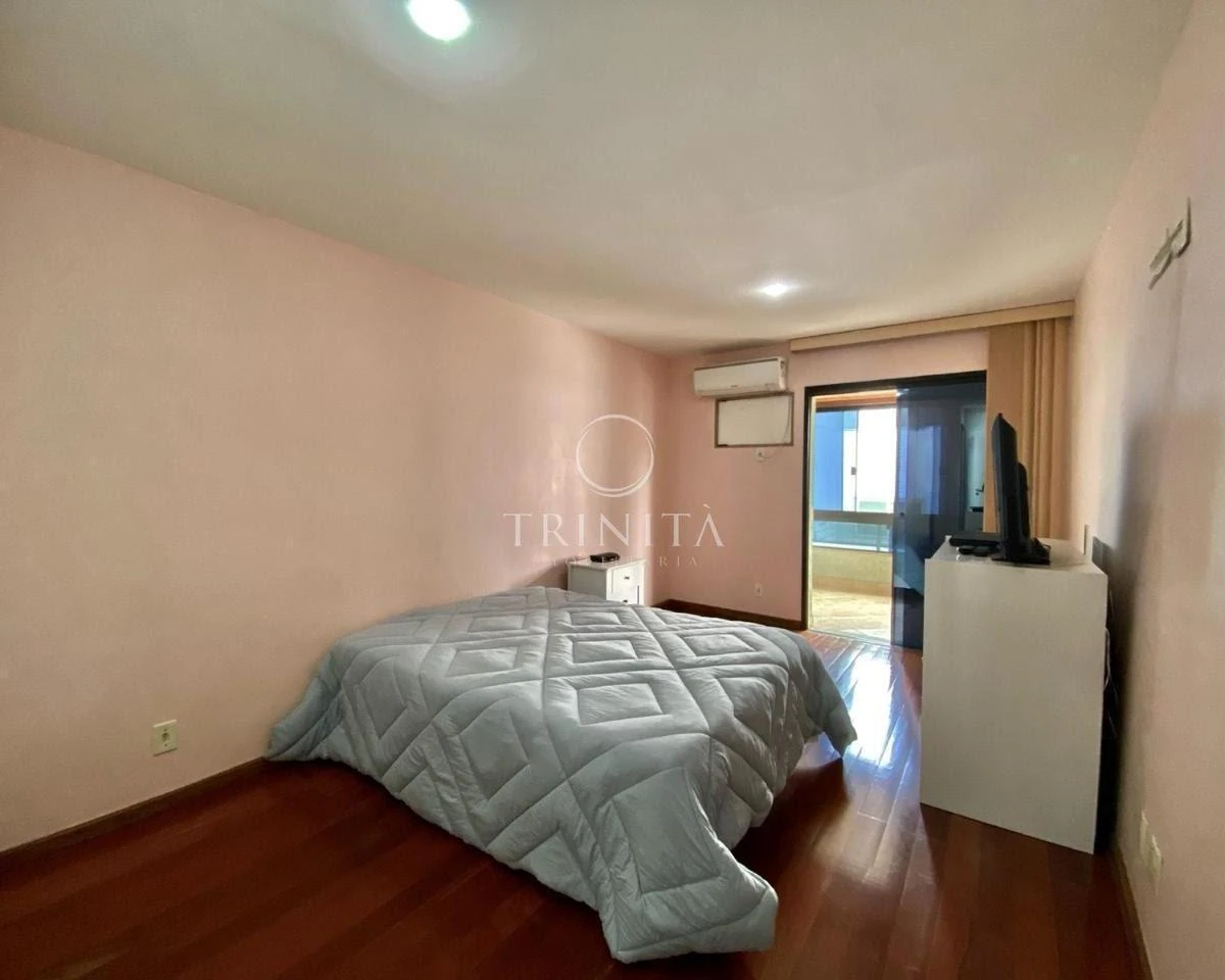 Duplex penthouse with 6 bedrooms and 390 m² — photo 8