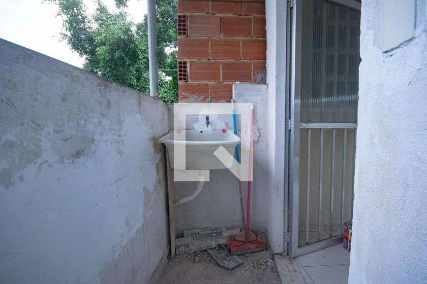 40 m² studio with balcony and 1 bathroom — photo 13