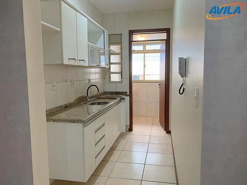 Apartamento de 2 dormitórios com suíte e varanda