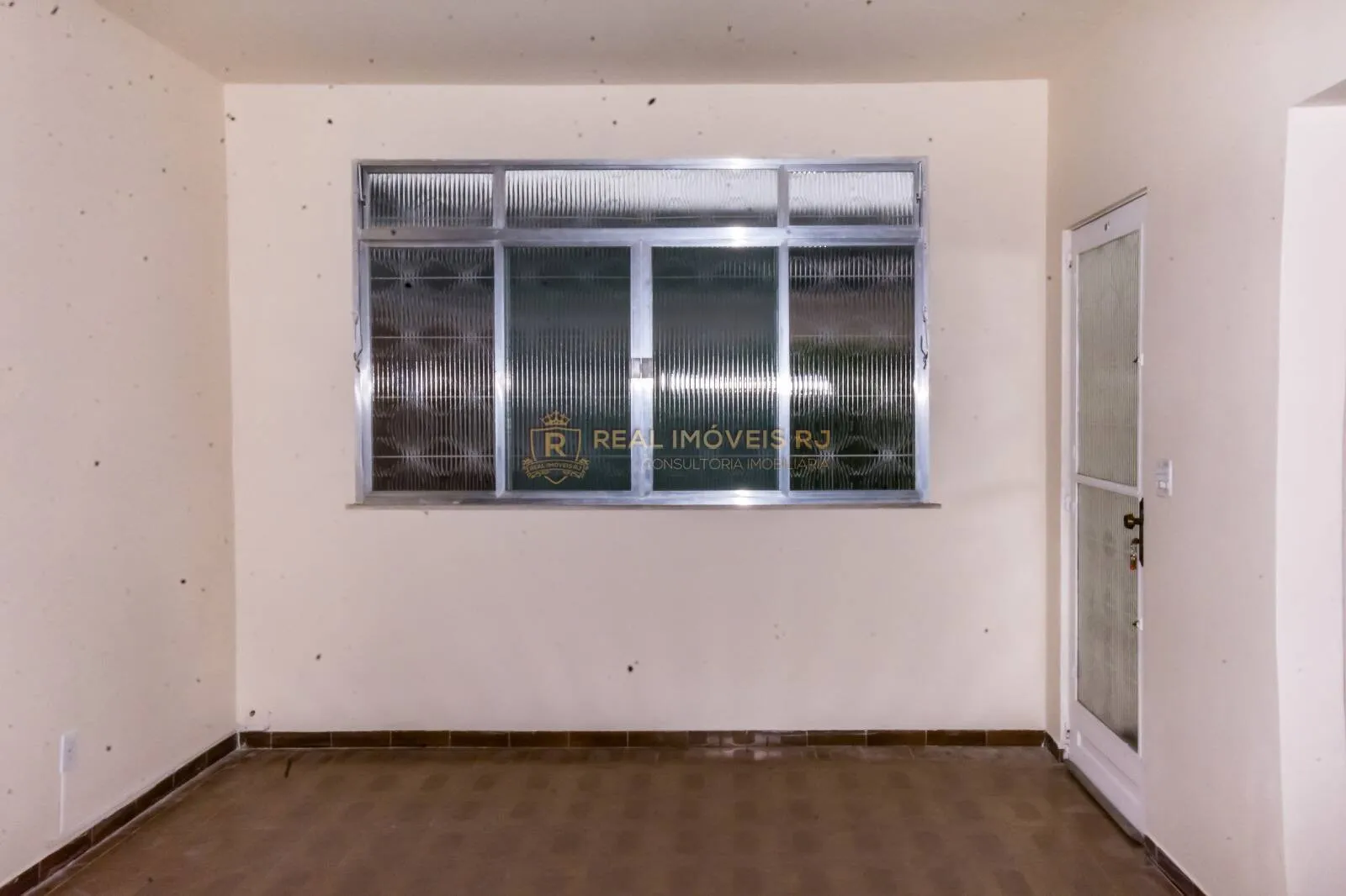 Unfurnished house with 3 bedrooms and 5 bathrooms — photo 5