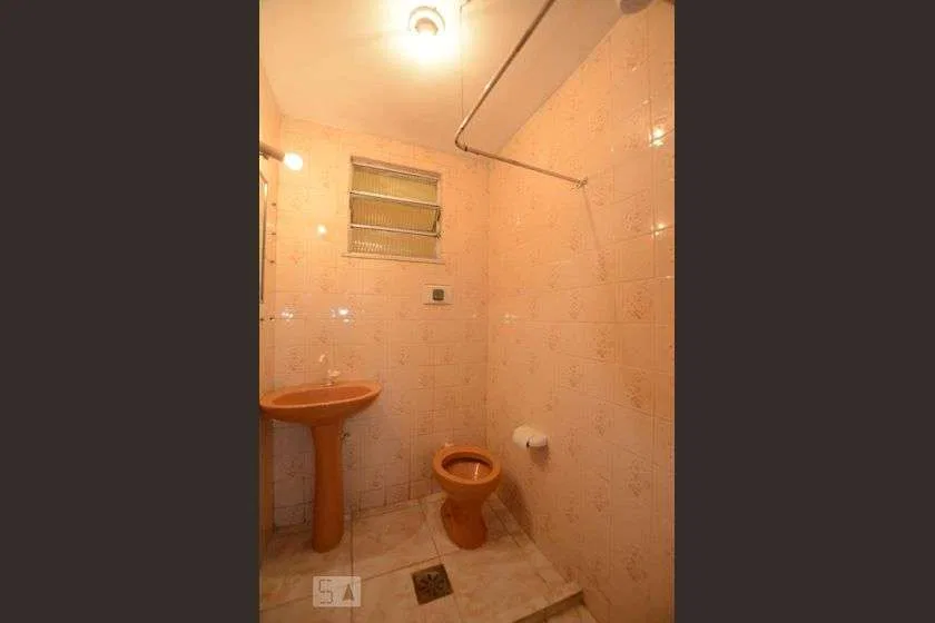 3-bedroom apartment with a glass-enclosed balcony — photo 71