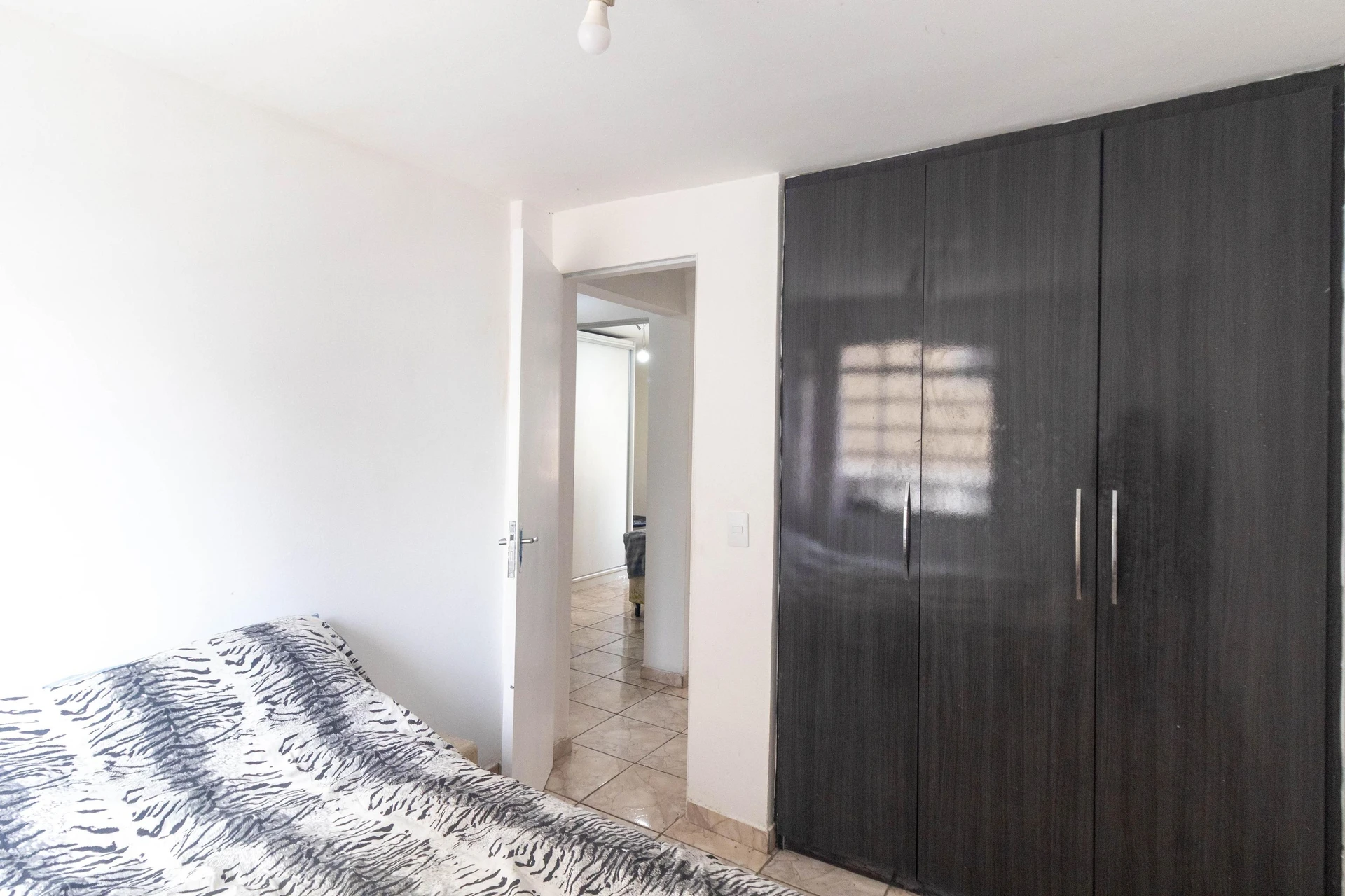 Квартира 75 м² з пральною машиною та робочим місцем — photo 18