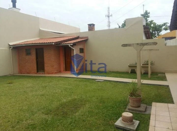 Casa con 3 dormitorios (1 en suite) y parrilla en el balcón — photo 6