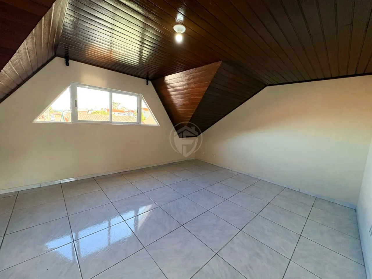 Rental house with 4 bedrooms and 148 m² — photo 15