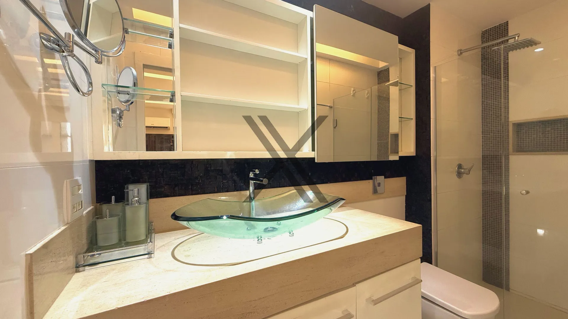 2-bedroom apartment in a building with a sauna — photo 2