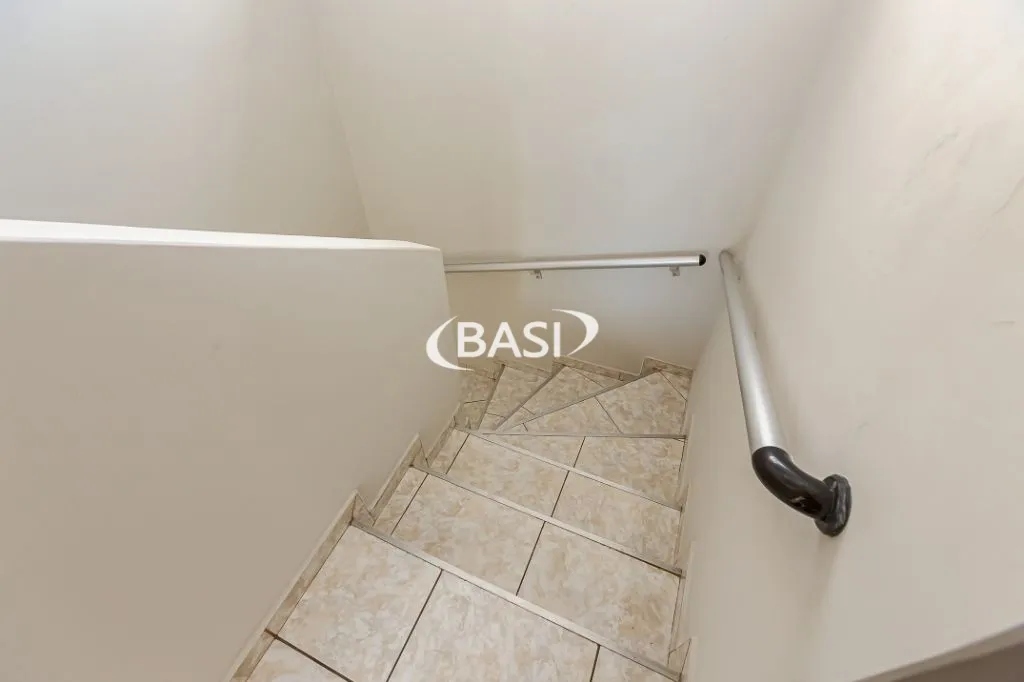 Unfurnished house with 4 bedrooms and 3 bathrooms — photo 56