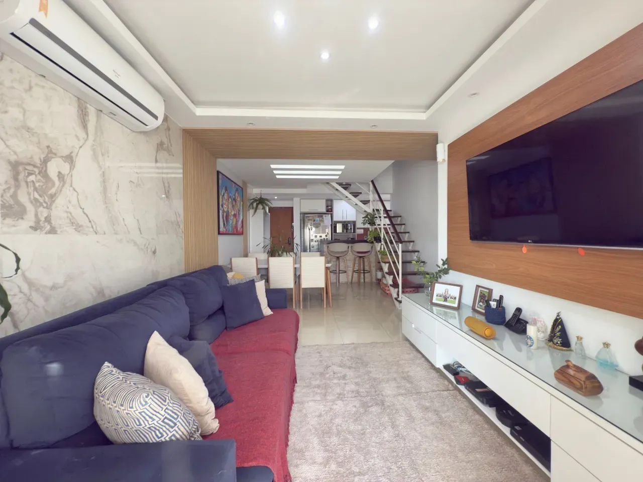 Apartamento duplex mobiliado com 4 quartos e 4 banheiros — photo 36