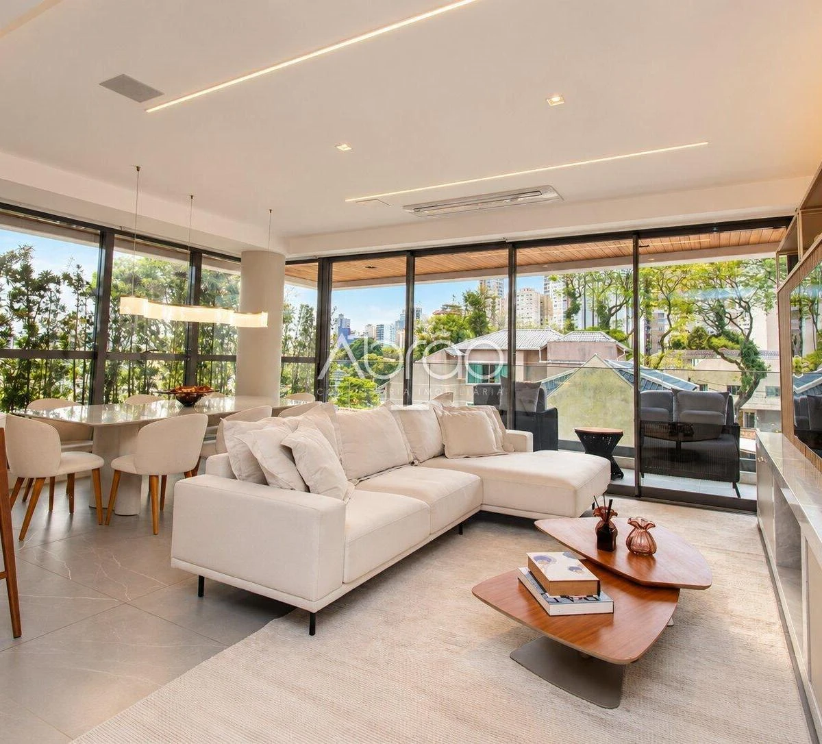 3-bedroom apartment with floor-to-ceiling windows — photo 8