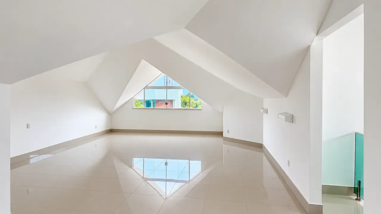 Casa com janelas do piso ao teto, Barra da Tijuca — photo 32