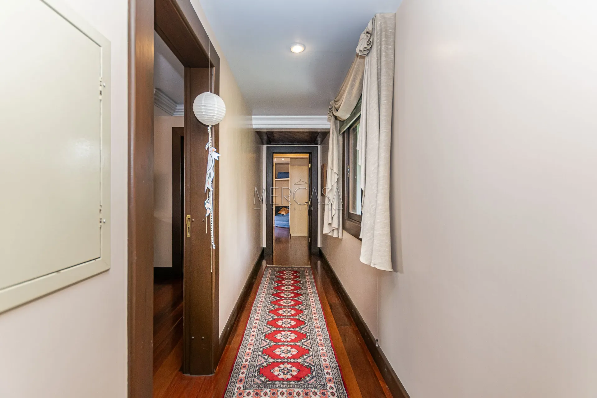 3-bedroom house with a bathtub in Curitiba — photo 10