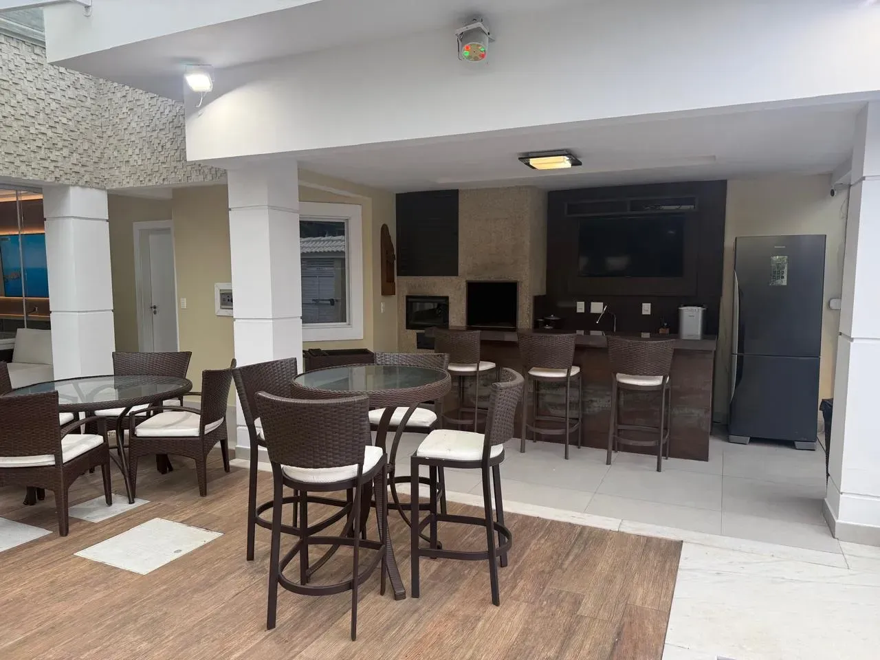 5 quartos e jardim: casa de 400 m² — photo 19