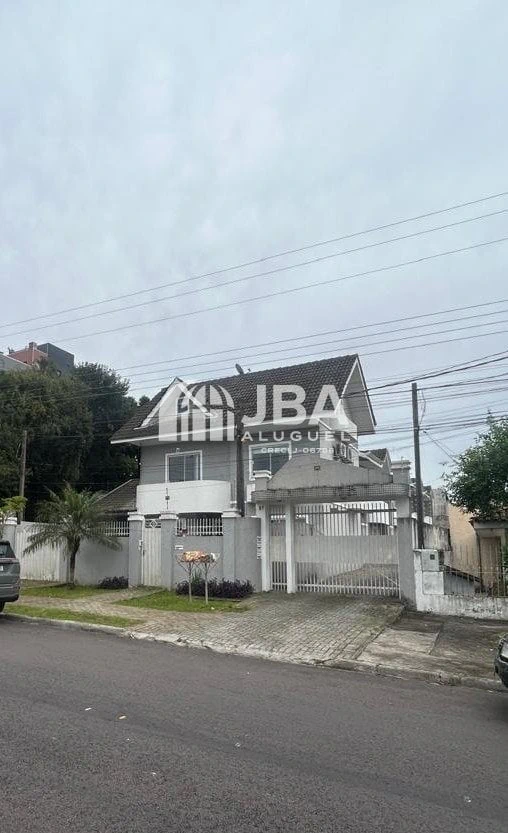 4-bedroom house with a private BBQ — photo 23