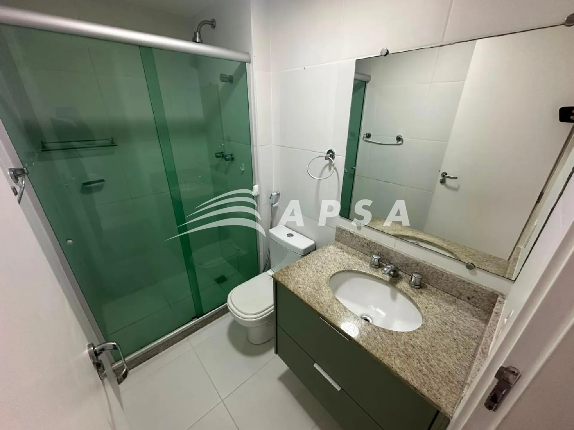 Apartamento de 3 quartos com cozinha americana e varanda — photo 31