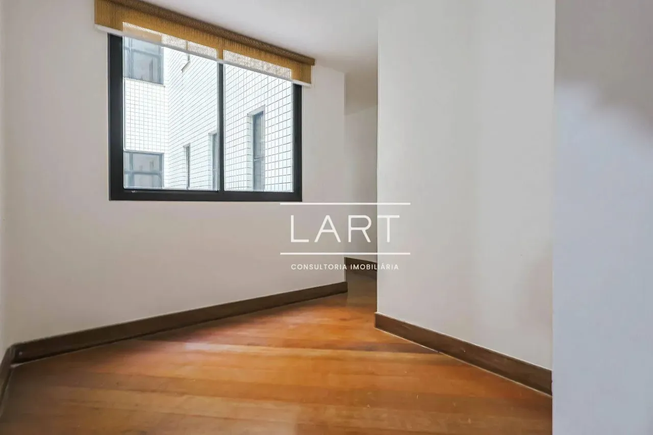 Apartamento com 4 dormitórios e 3 banheiros, 262 m² — photo 16
