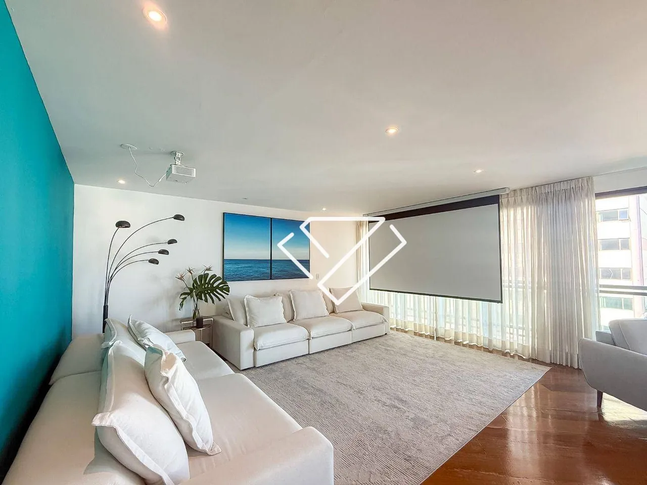 4-bedroom apartment with a separate kitchen and 250 m² — photo 5
