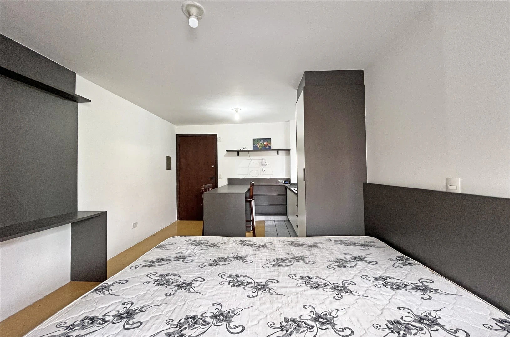 Furnished one-bedroom apartment, 19 m² — photo 4