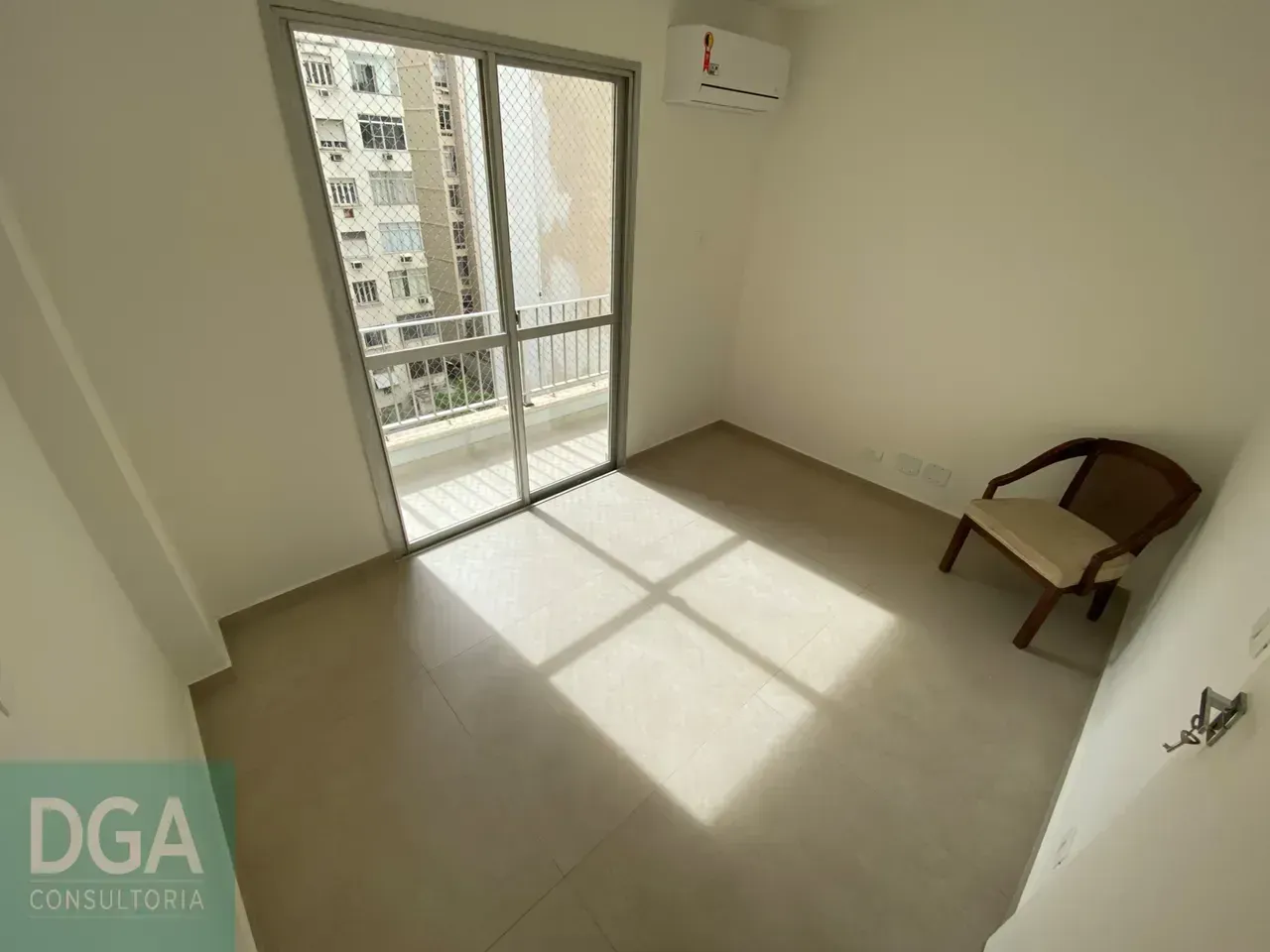 Furnished apartment with 2 bedrooms and washing machine — photo 13