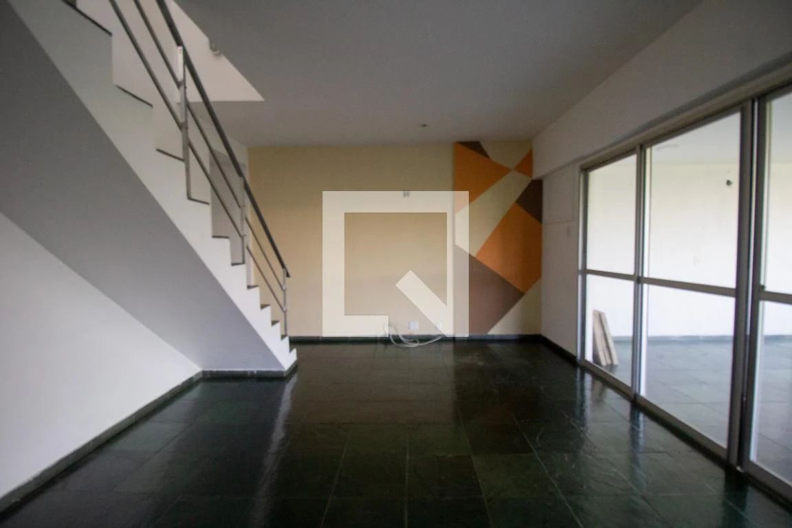 3-bedroom apartment with balcony and 2 parking spots — photo 8