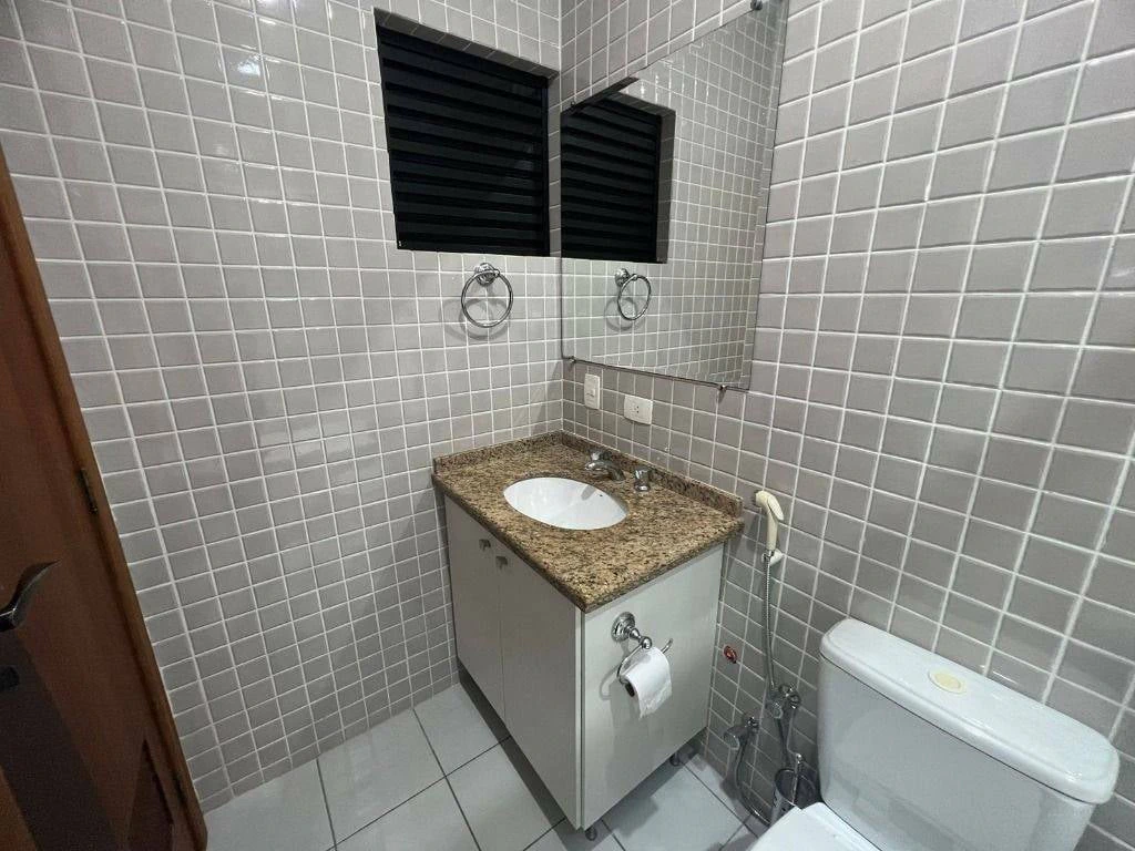 One-bedroom apartment with a private pool in Curitiba — photo 26