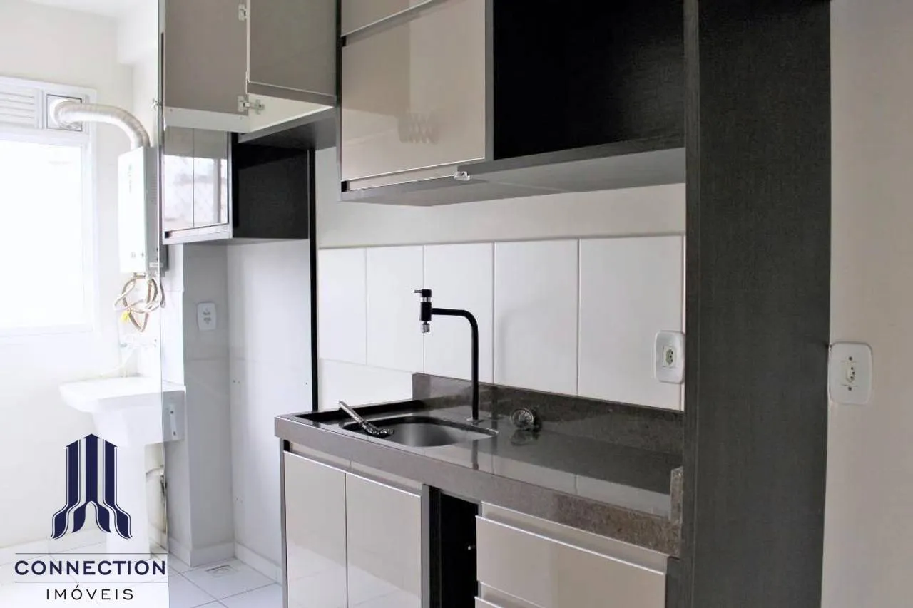 2-bedroom apartment with a washing machine in Curitiba — photo 2