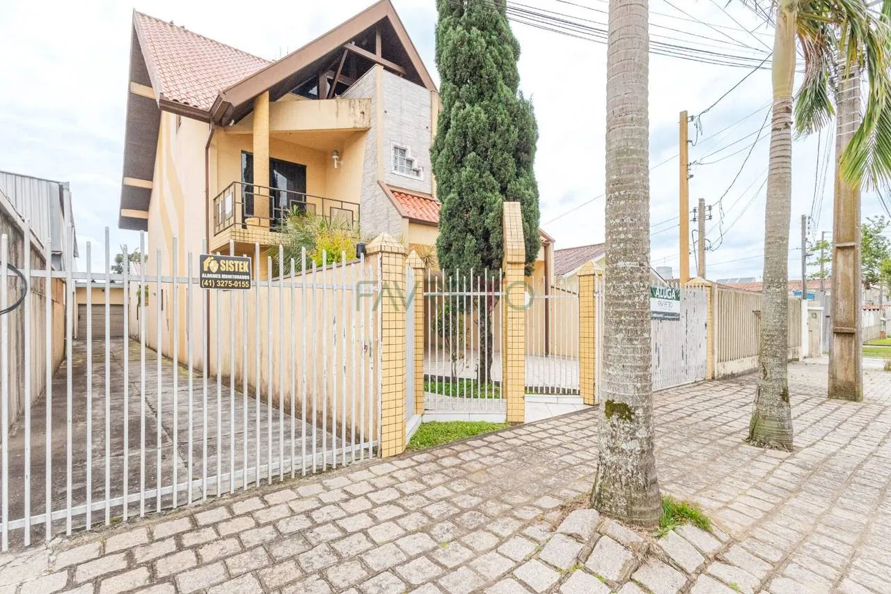 480 m² house with a bathtub and a garden — photo 53