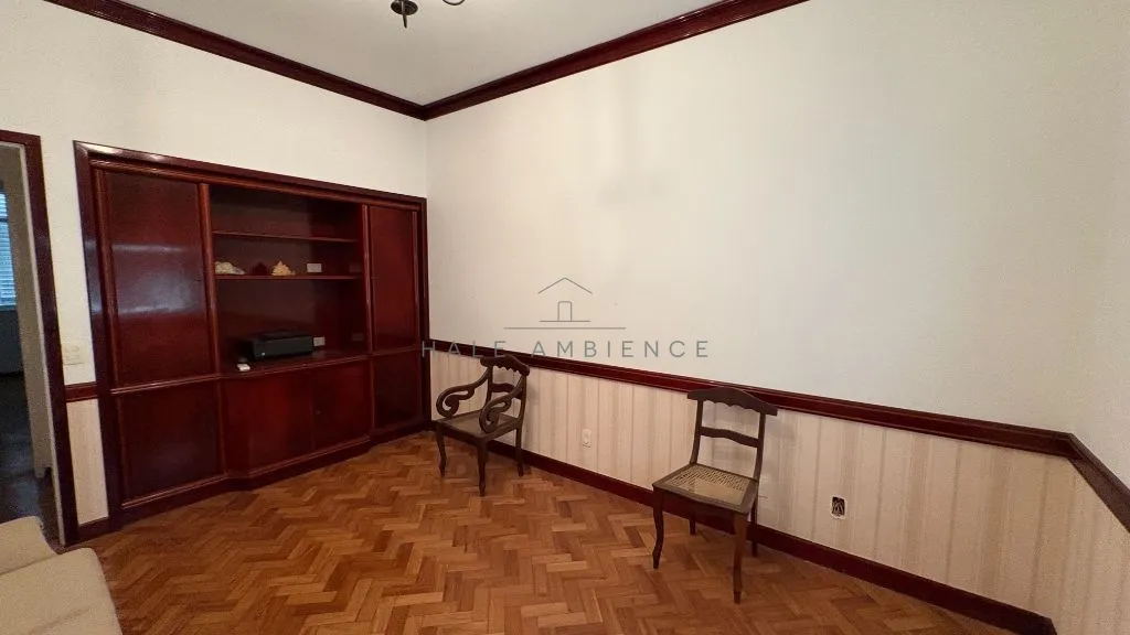 4-bedroom apartment with 4 bathrooms and 350 m² — photo 23