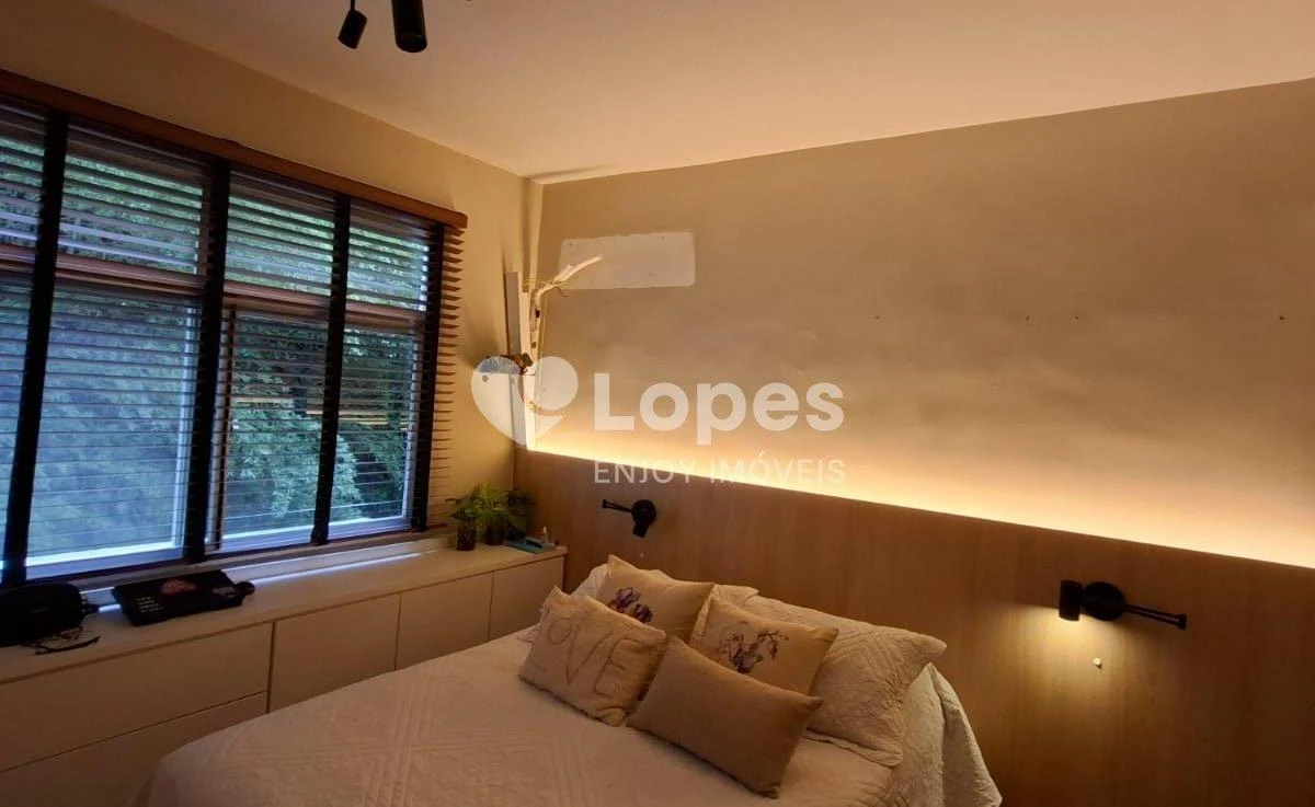 2-bedroom apartment with a mountain view in Rio de Janeiro — photo 23