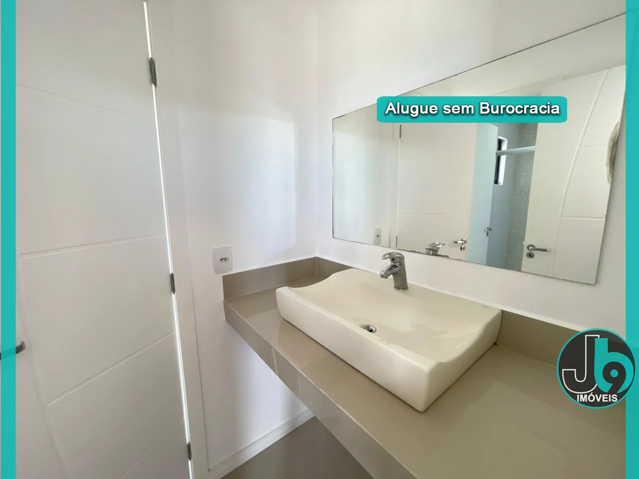 Condominium house with 295 m², 5 bedrooms and parking — photo 30