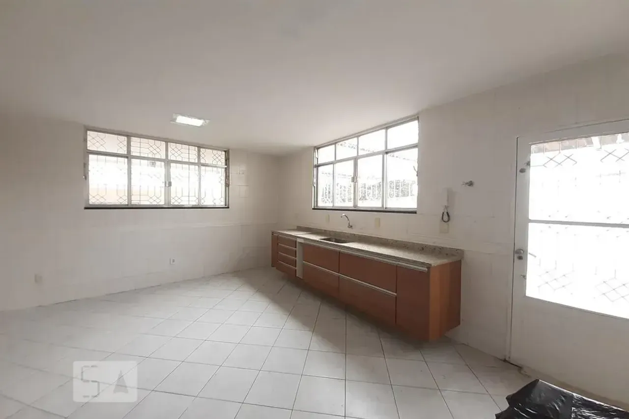 Triplex with 477 m², 5 bedrooms and 5 parking spaces — photo 41