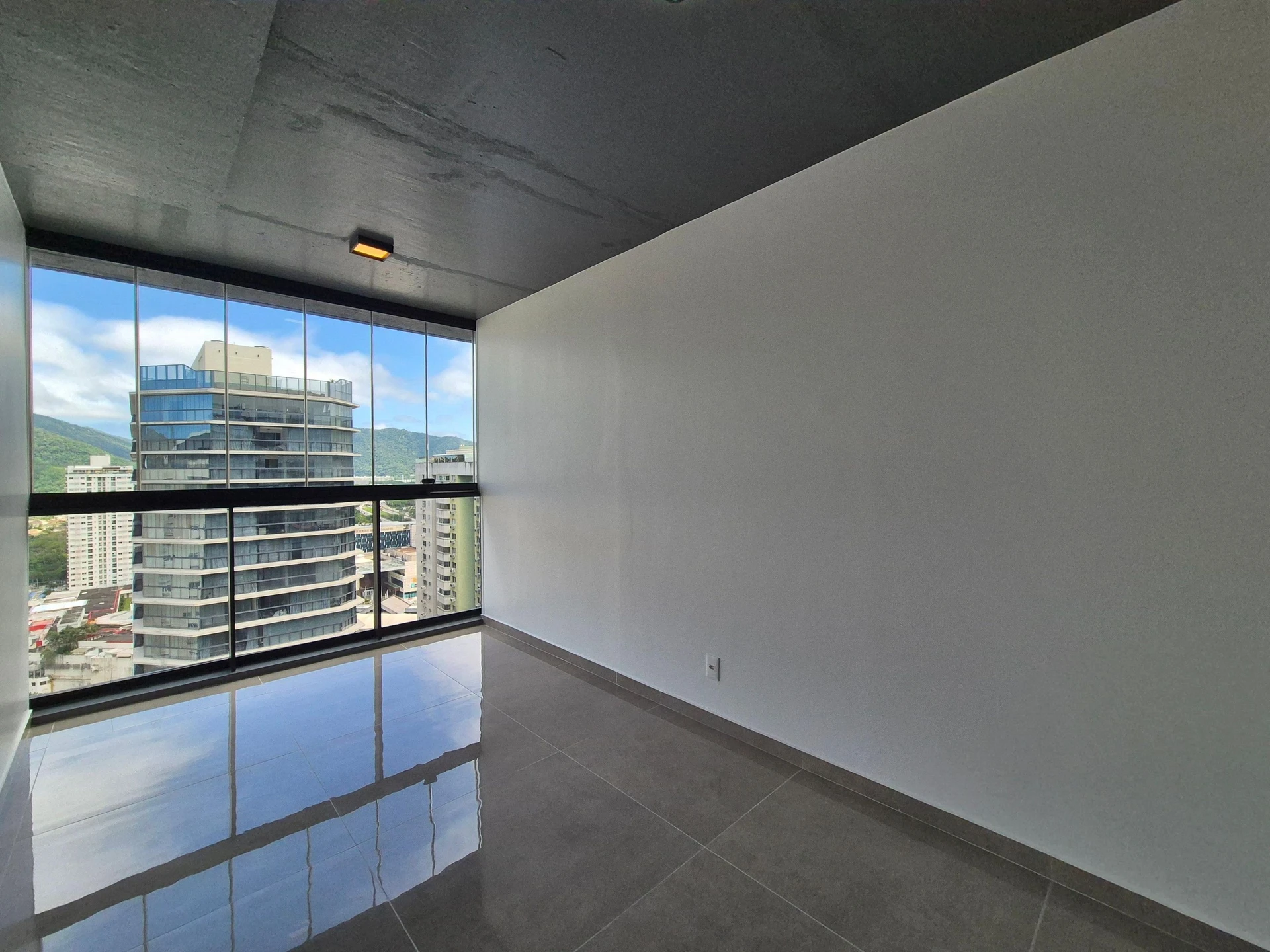 Washing machine in a 2-bedroom apartment, 84 m² — photo 28
