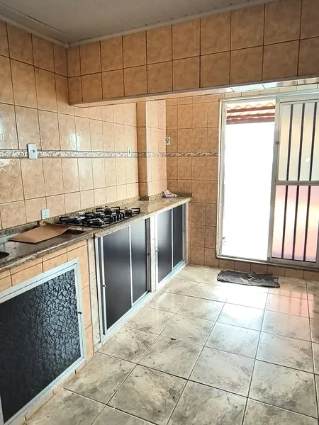 Квартира: 3 спальні, 78 м²