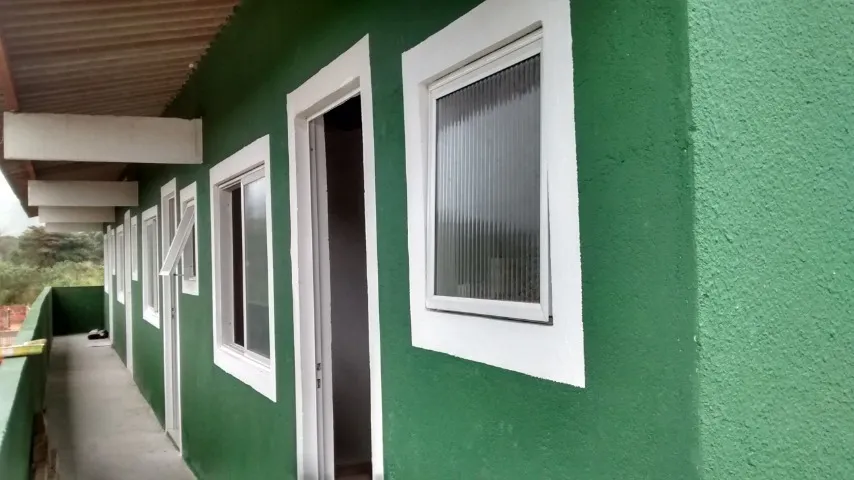 Unfurnished studio kitnet with gas water heater and 1 bath — photo 12