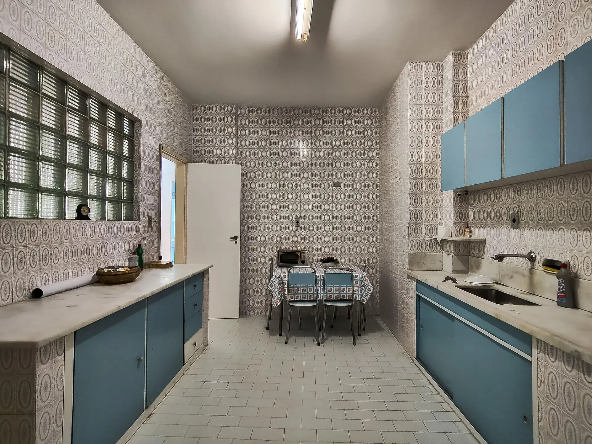 Мебльована квартира з 3 спальнями та газовою плитою — photo 2