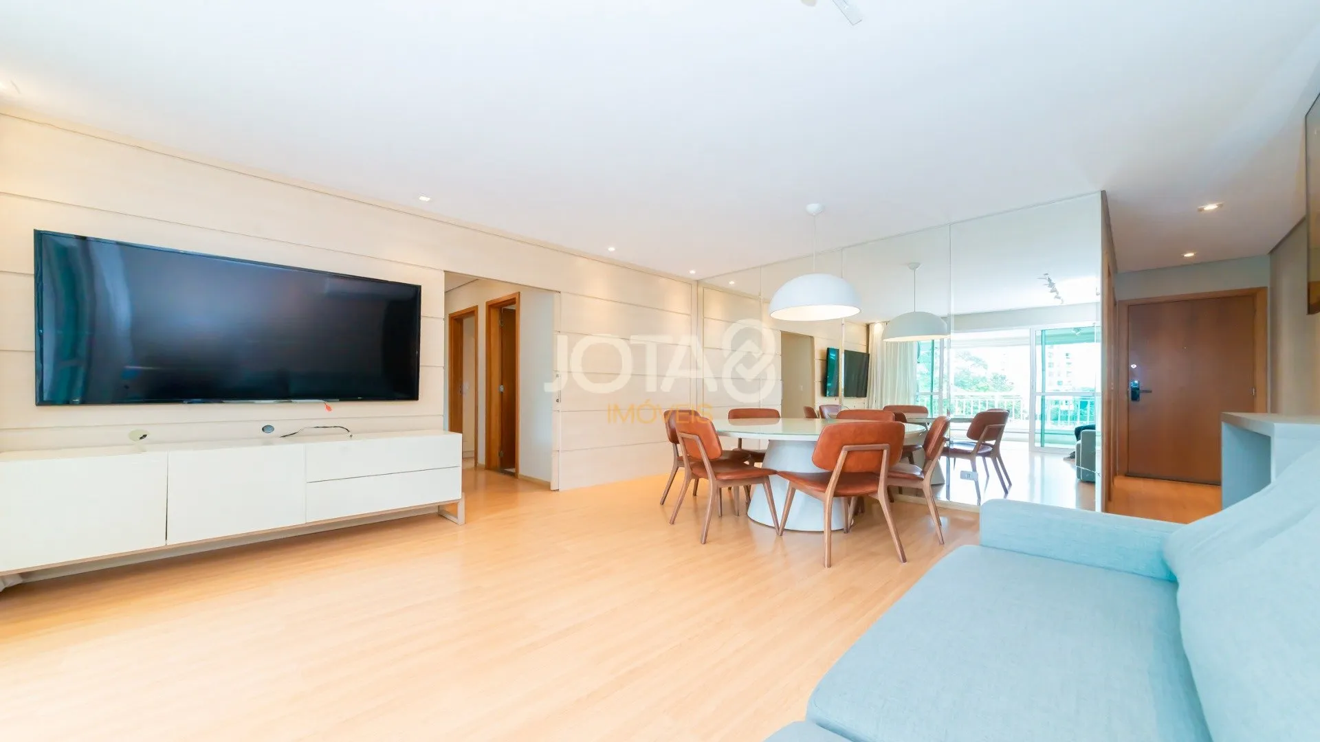 3-bedroom apartment in a building with a gym — photo 22
