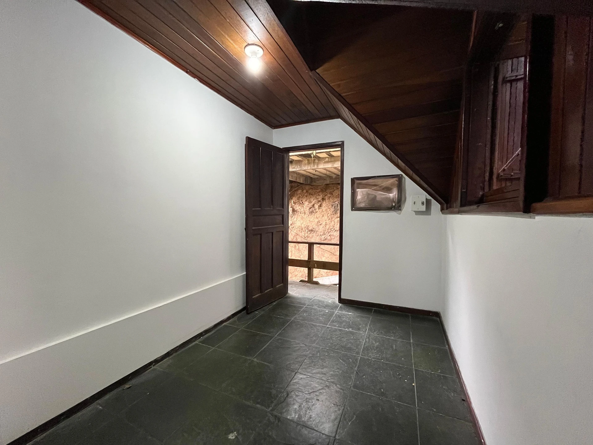 2-bedroom house with 1 bathroom, parking and balcony — photo 24