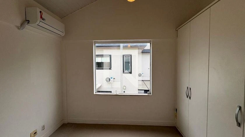 4-bedroom house with a washing machine — photo 30
