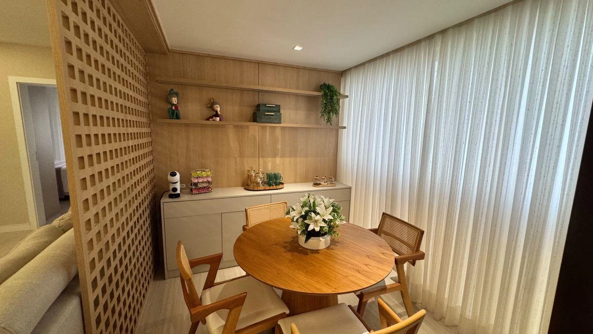 Walk-in closet in a 4-bedroom apartment, 217 m² — photo 20