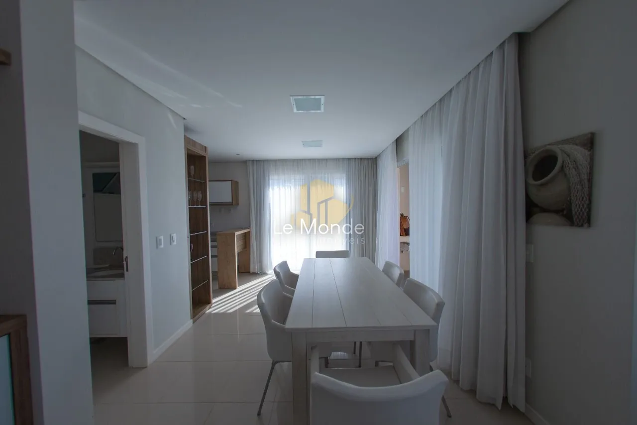 Dúplex con 4 dormitorios y 382 m², cocina amueblada — photo 18