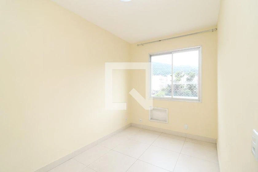 3-bedroom apartment with a mountain view in Rio de Janeiro — photo 26