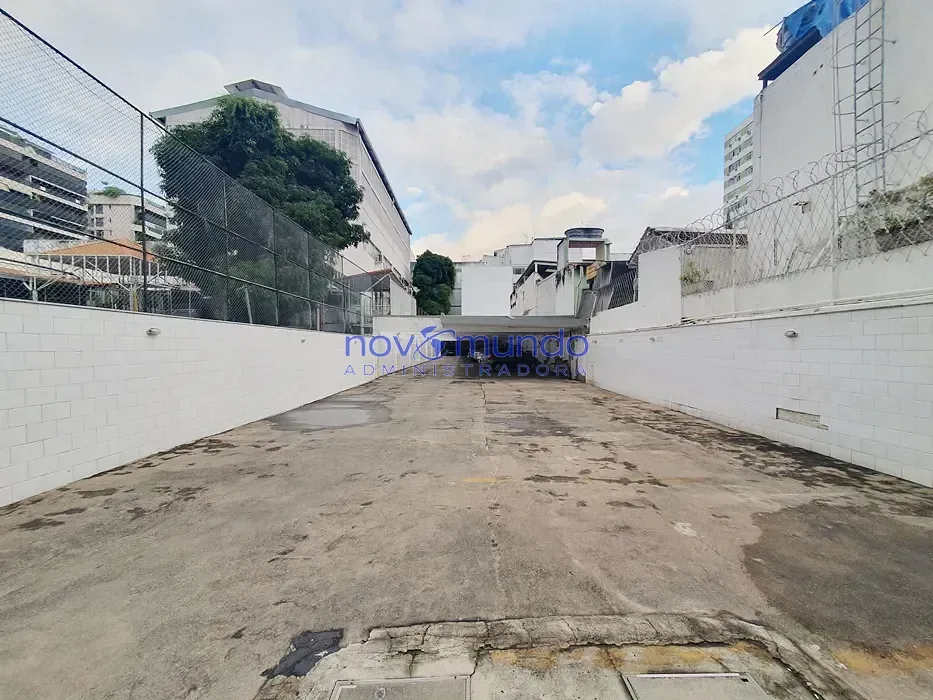 Furnished apartment with 3 bedrooms and 1 parking space — photo 20